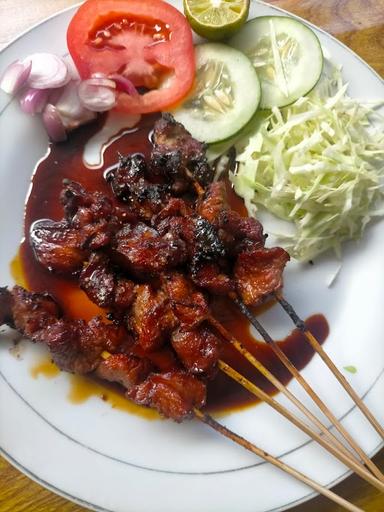 SATE KAMBING MBAK ROMLAH