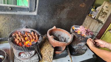 SATE KLATAK JOSS