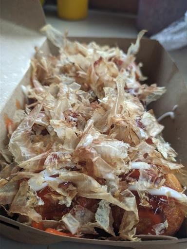 GOMUGOMU TAKOYAKI