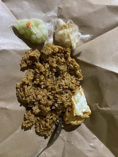 NASI GORENG KAMBING DAN SAPI TUGU SEMAR