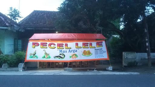 PECEL LELE MAS ARGA