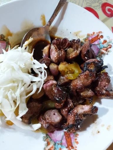 SATE & TONGSENG GALINGAS