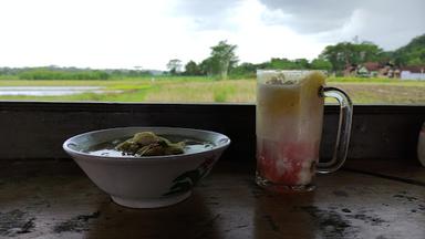 SOTO AYAM SEBARAN (ꦱꦠꦄꦪꦩꦱꦧꦫꦤ)