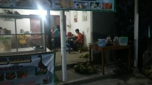 WARUNG MAKAN LESTARI DAN PECEL LELE