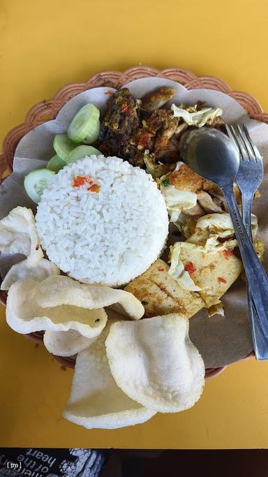 WARUNG MAKAN MBAK TARI