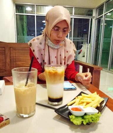 ZADACAFE&COFFEESHOP