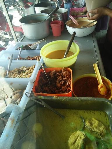 PECEL NYAMLENG BLURU KIDULK