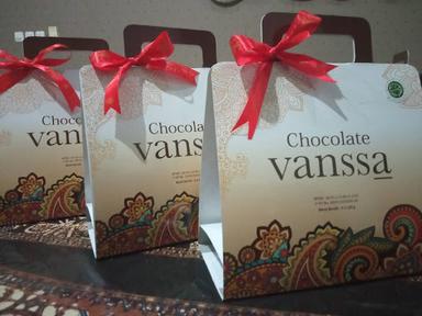 VANSSA CHOCOLATE