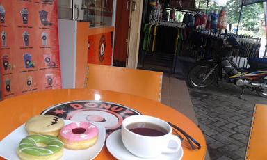 E DONAT BAKERY