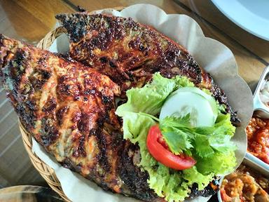 IKAN BAKAR DEWATA SIDOARJO