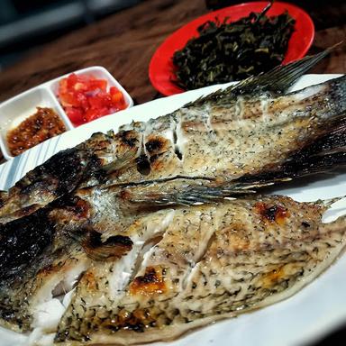 IKAN BAKAR MANJO