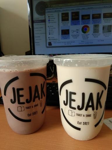 JEJAK TOAST AND SHAKE