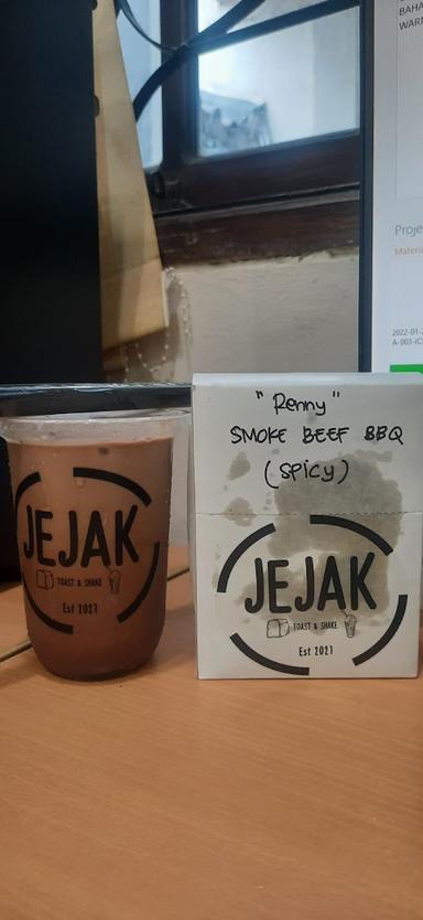 JEJAK TOAST AND SHAKE