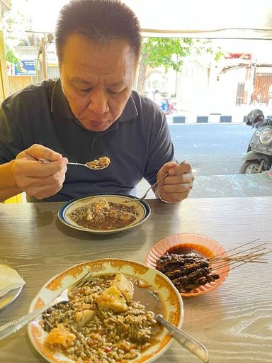 KUPANG LONTONG SATE KERANG