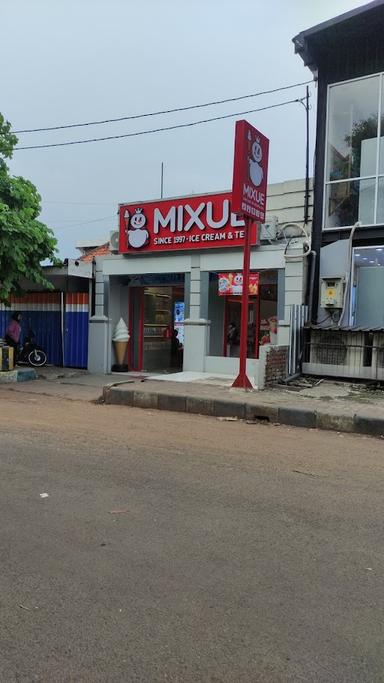 MIXUE ICE CREAM & TEA - STASIUN SIDOARJO