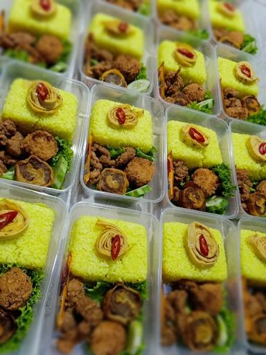 EAT BENTO, YUK!