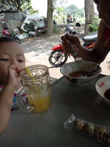 ROSO'AN SAWAH MEATBALL STALL