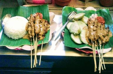 SATAY PONOROGO'S WAROK