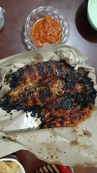 WARUNG LESEHAN IKAN BAKAR PENDOWO