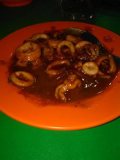 WARUNG SEAFOOD MUTIARA CAK NASIR