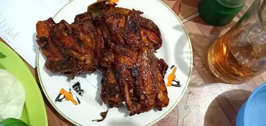 AYAM BAKAR & GORENG SRI JOYO