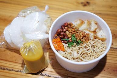 BUBUR AYAM & RONDE SEKOTENG MAK INDHUS