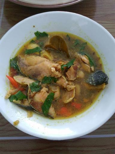 OSENG MANYUNG & SOP IKAN PAK EDY