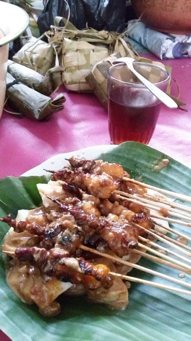 SATE KRONYOS SALATIGA