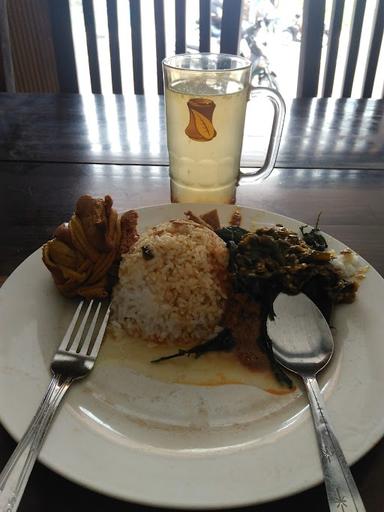 WARUNG MAKAN RESTU IBU MASAKAN PADANG