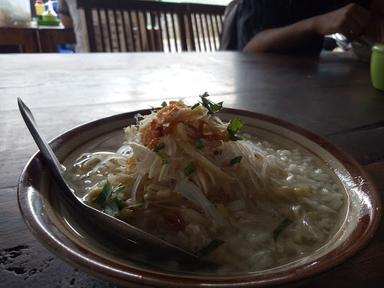 SOTO AYAM SEGER ANEKA JUS BUAH SUP BUAH SEGER