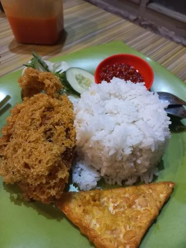 AYAM KEMUL KAMPOENG SEWU