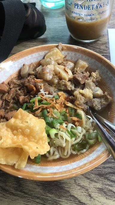 BAKSO & MIE AYAM 576 PANCASILA