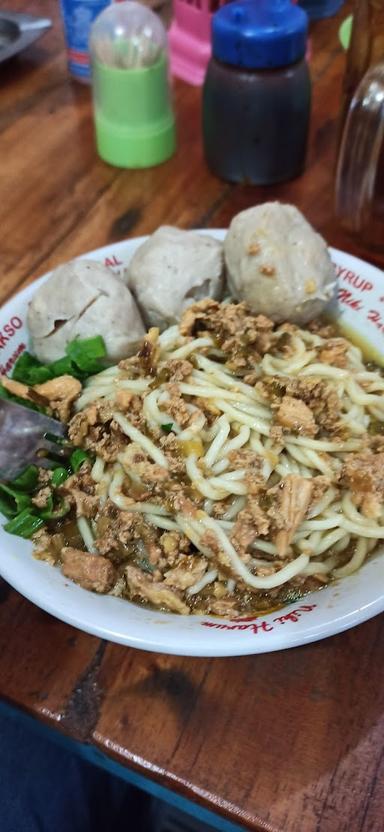 MIE AYAM BAKSO KHAS JOGJA