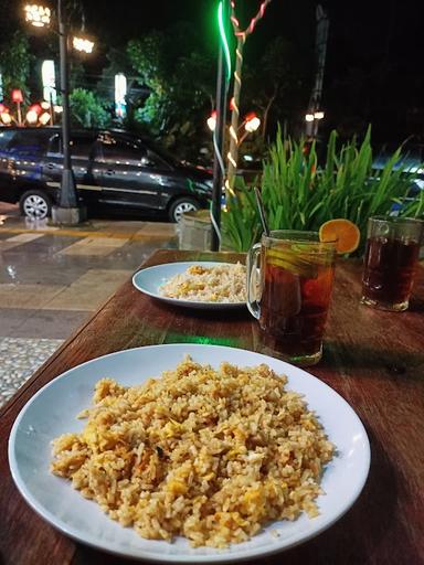 WARUNG MAKAN JURAGAN NASI UNGU AYAM DAN NASI GORENG JAGUNG