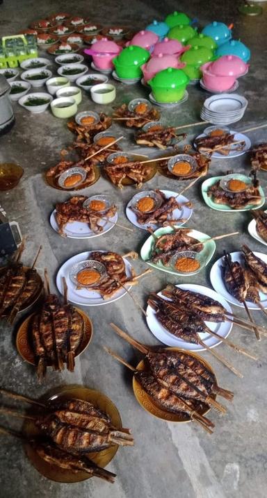 RUMAH MAKAN AYAM PANGGANG ATSM