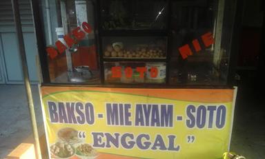 BAKSO MIE AYAM ENGGAL SIMO