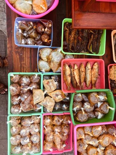 WARUNG MAKAN BU YAMTI SABAR SUBUR