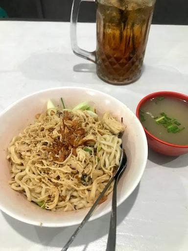 PANGSIT MIE AYAM JAKARTA DI JUAL CEPAT