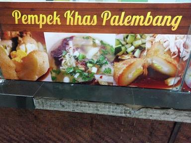 PEMPEK KHAS PALEMBANG