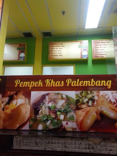 PEMPEK KHAS PALEMBANG