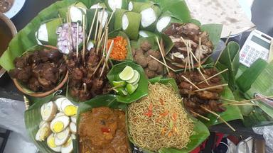 SATE BABI NYONYA OEN