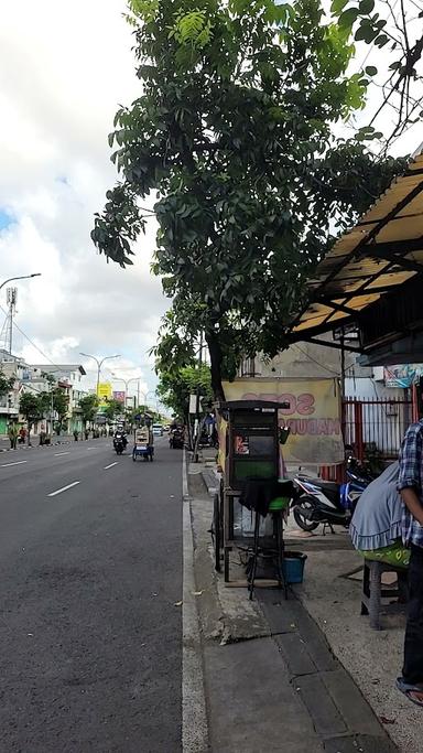 WARUNG SOTO MADURA NIKMAT