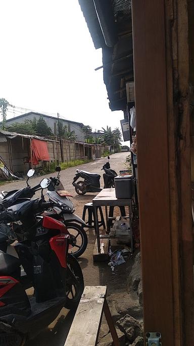 WARUNG KOPI DEWI