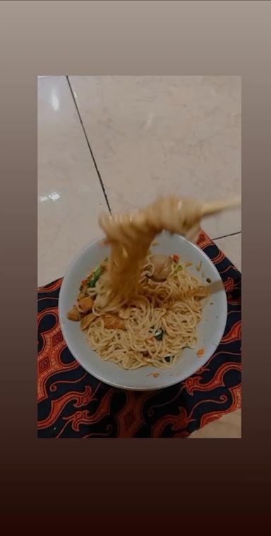 BAKSO PAKDE SABAR SUBUR (BAKSO&MIE)