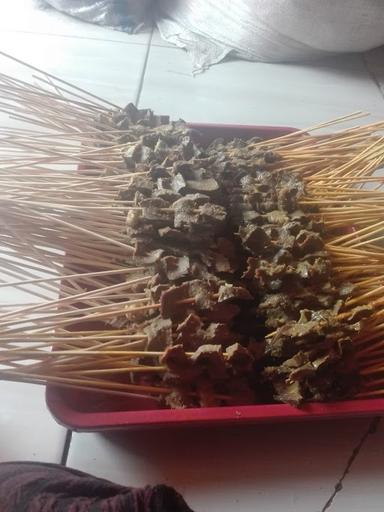 SATE DAN SERAPAN PAGI PADANG PARIAMAN