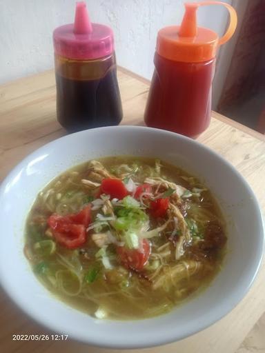 WARUNG SOTO AYAM MAMAH ANGGUN