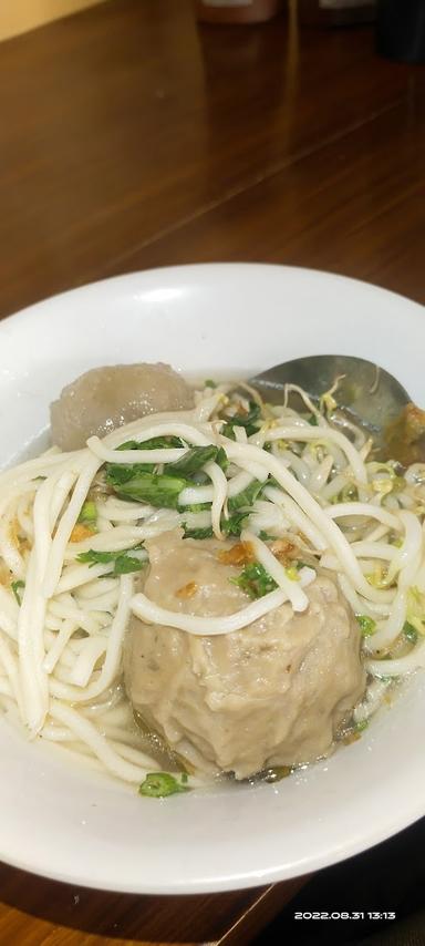 MIE BAKSO RJ