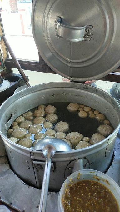 MIE BAKSO RJ