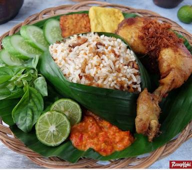 WARUNG SOTO IBU ENOK