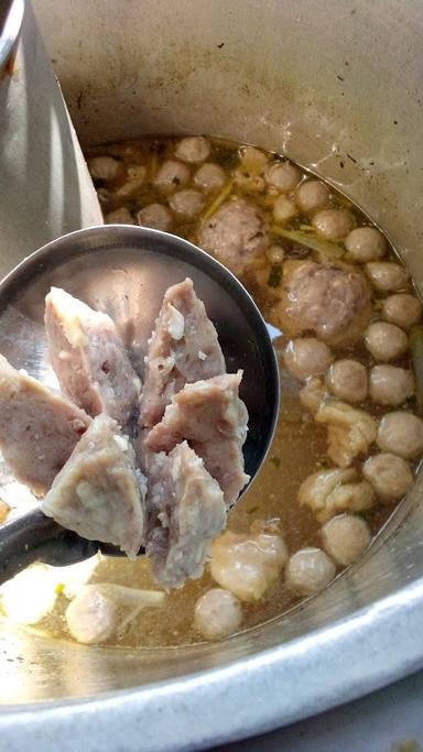 WARUNG BAKSO UKIR JEPARA